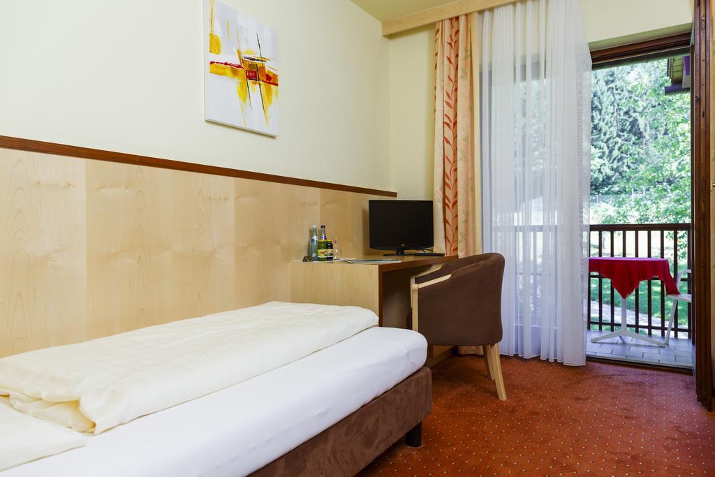 Seehotel Vinzenz Velden am Wörthersee Quarto foto