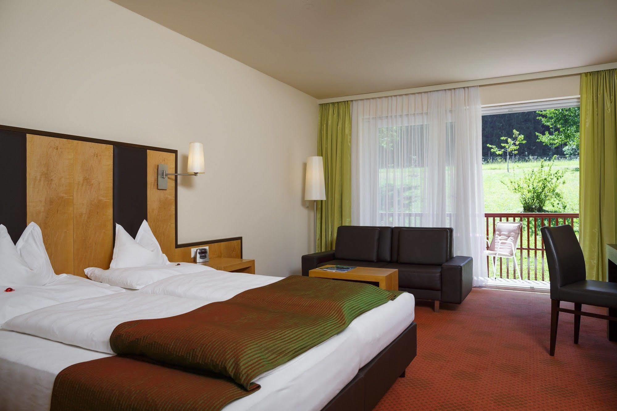 Seehotel Vinzenz Velden am Wörthersee Exterior foto